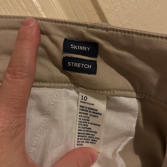 American Eagle Khaki Pants - Picture 5 of 5